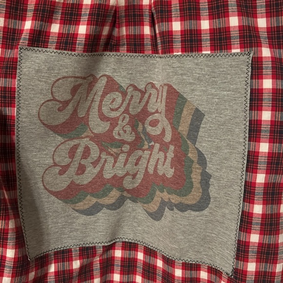 Redesigned Cotton Plaid Structure Shirt
Vintage Merry & Bright Panel on Back - Picture 2 of 7